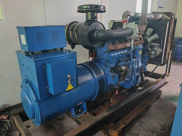 临夏市100kW柴油发电机组使用多级机油有哪些优缺点？